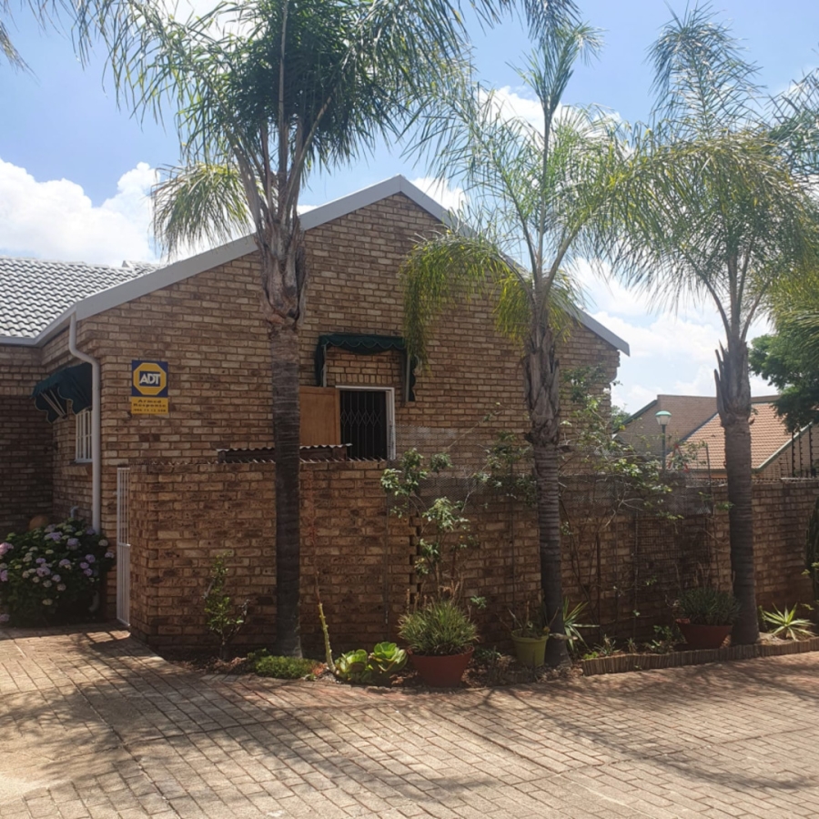 To Let 3 Bedroom Property for Rent in Highveld Gauteng