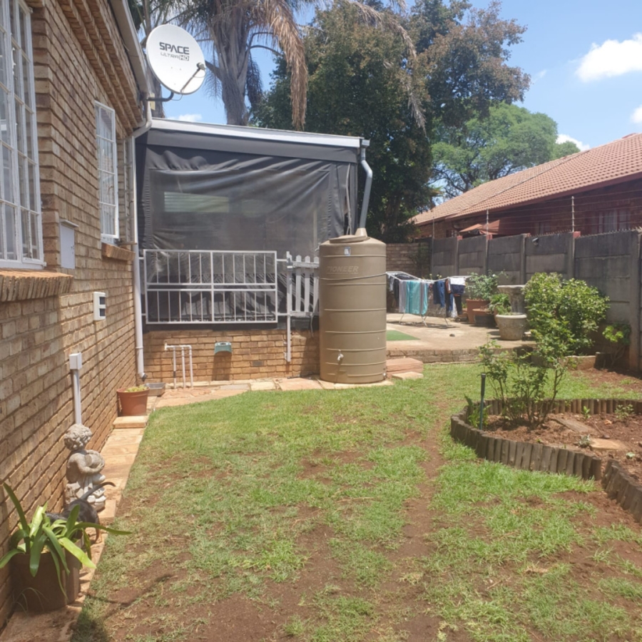 To Let 3 Bedroom Property for Rent in Highveld Gauteng