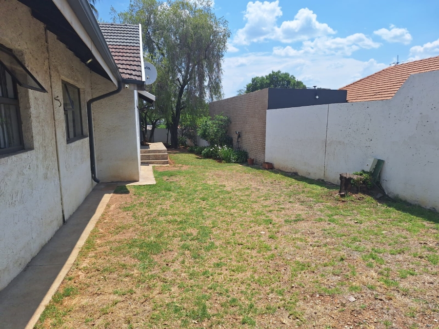 To Let 3 Bedroom Property for Rent in Illiondale Gauteng