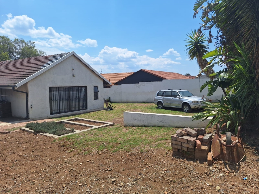 To Let 3 Bedroom Property for Rent in Illiondale Gauteng