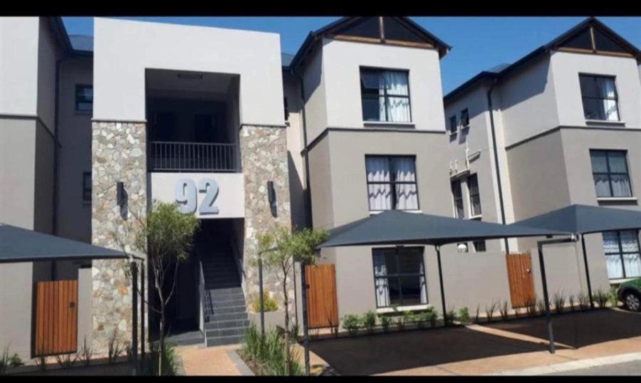 To Let 2 Bedroom Property for Rent in The Polofields Gauteng