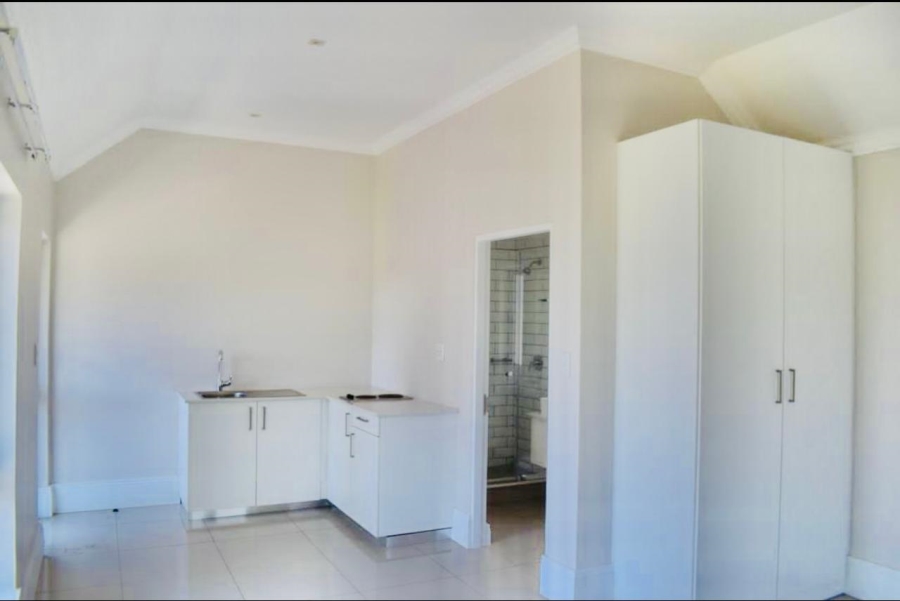 To Let 4 Bedroom Property for Rent in Waterfall Gauteng