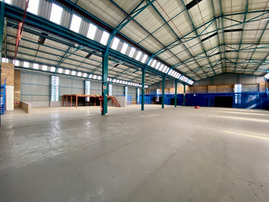 To Let commercial Property for Rent in Randjespark Gauteng