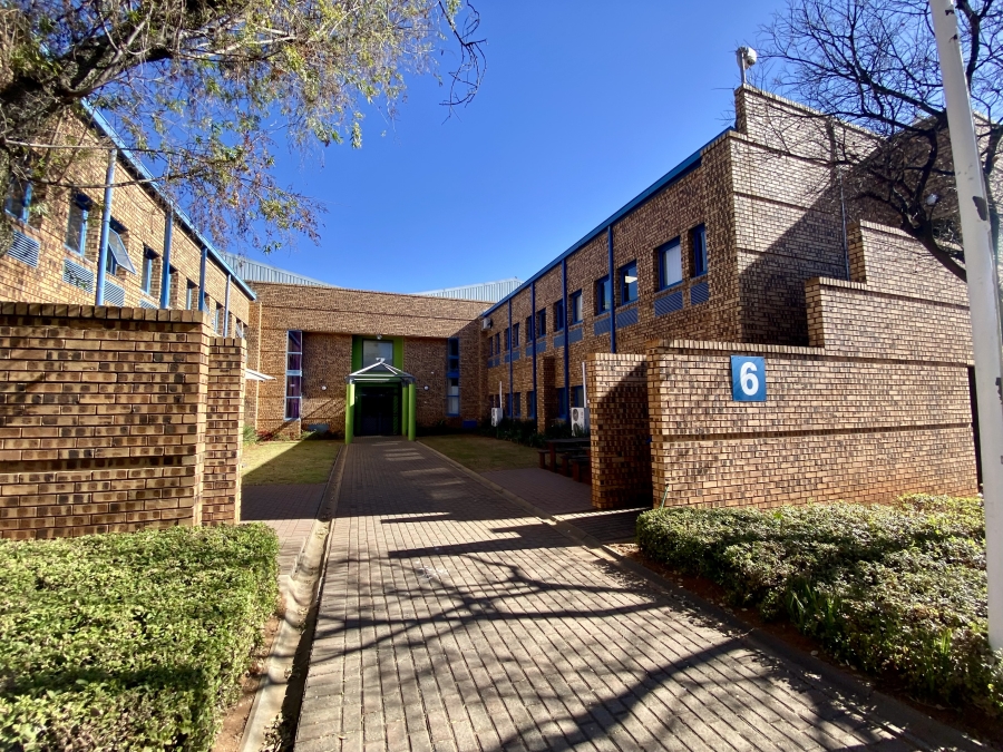 To Let commercial Property for Rent in Randjespark Gauteng