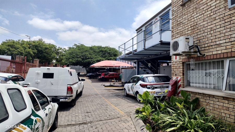 Commercial Property for Sale in Hoogland Gauteng