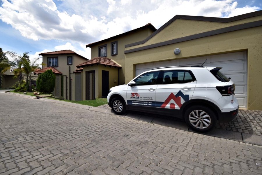 3 Bedroom Property for Sale in North Riding Gauteng