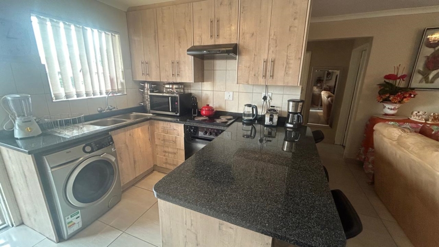 2 Bedroom Property for Sale in Beyers Park Gauteng