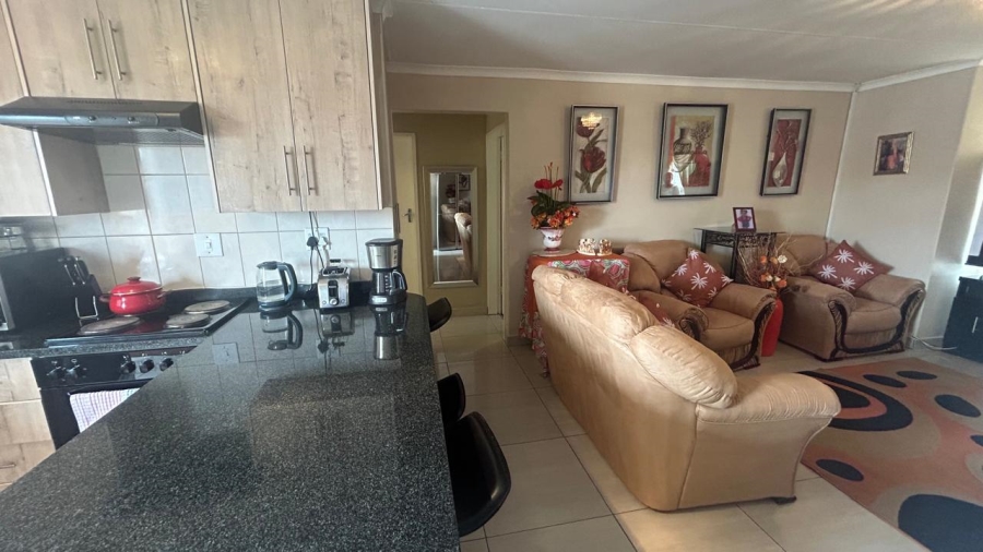 2 Bedroom Property for Sale in Beyers Park Gauteng