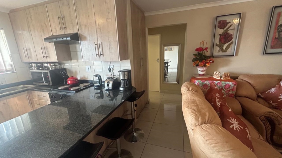 2 Bedroom Property for Sale in Beyers Park Gauteng