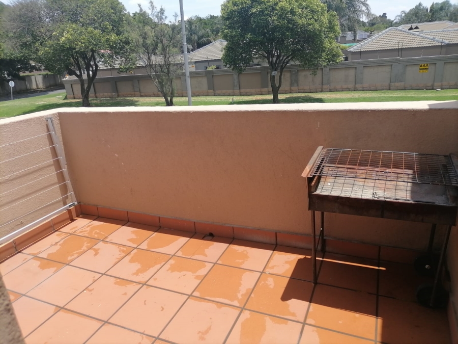 2 Bedroom Property for Sale in Beyers Park Gauteng