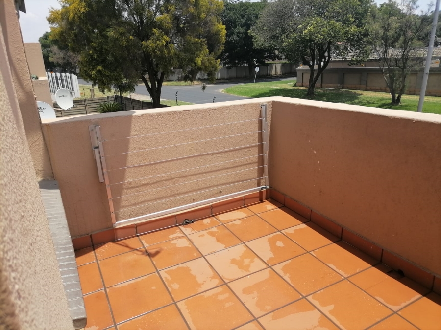 2 Bedroom Property for Sale in Beyers Park Gauteng