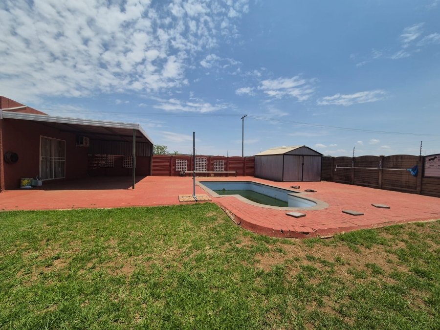 3 Bedroom Property for Sale in Falcon Ridge Gauteng