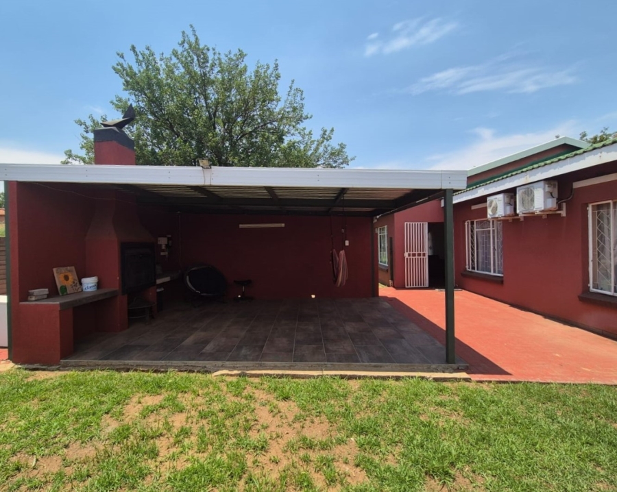 3 Bedroom Property for Sale in Falcon Ridge Gauteng