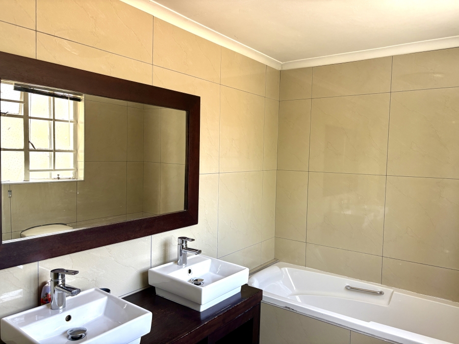 3 Bedroom Property for Sale in Bryanston West Gauteng