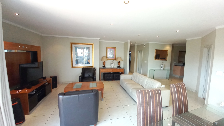 2 Bedroom Property for Sale in Sandhurst Gauteng