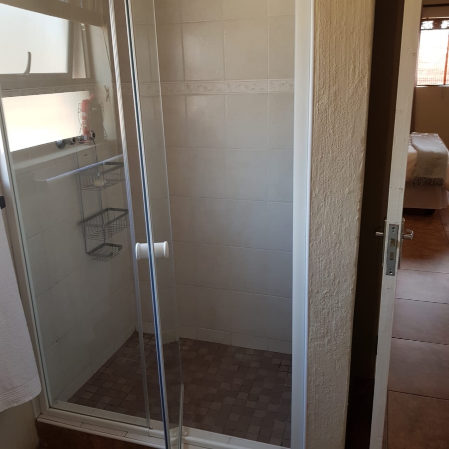 1 Bedroom Property for Sale in Buccleuch Gauteng