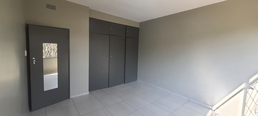 To Let 2 Bedroom Property for Rent in Chrisville Gauteng