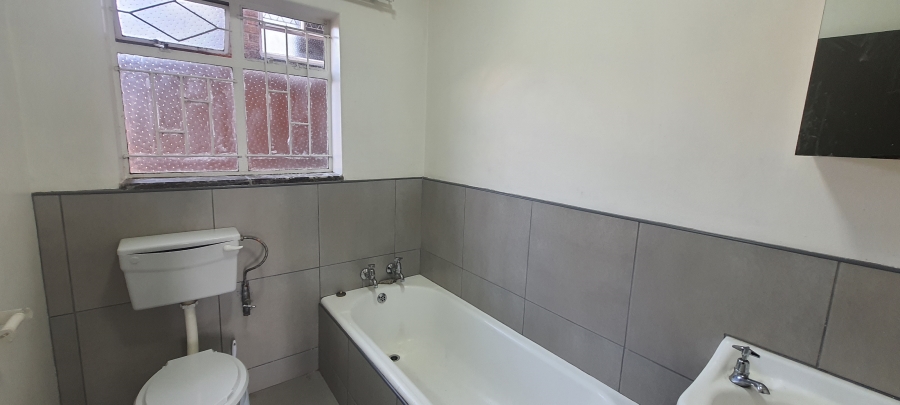 To Let 2 Bedroom Property for Rent in Chrisville Gauteng