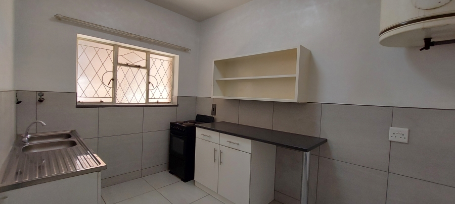 To Let 2 Bedroom Property for Rent in Chrisville Gauteng