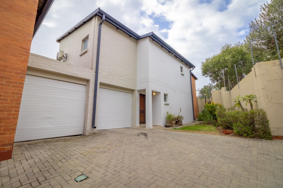 3 Bedroom Property for Sale in Fourways Gauteng