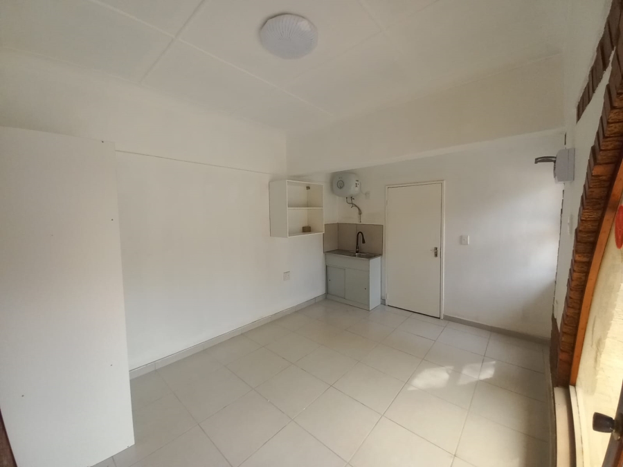 To Let 1 Bedroom Property for Rent in Kew Gauteng