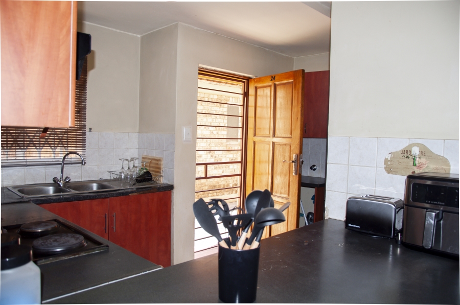 2 Bedroom Property for Sale in Halfway Gardens Gauteng