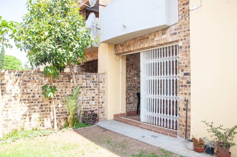 2 Bedroom Property for Sale in Halfway Gardens Gauteng