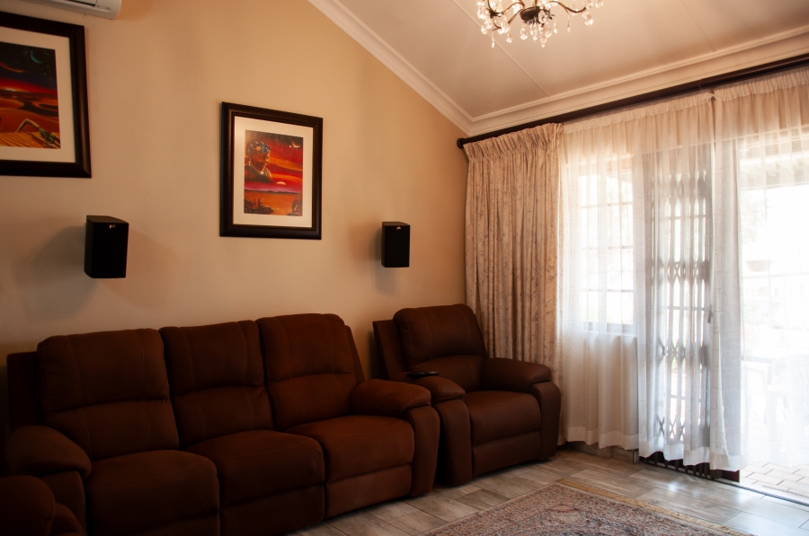 2 Bedroom Property for Sale in Halfway Gardens Gauteng