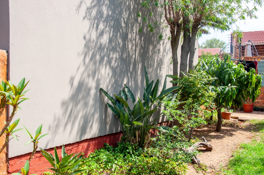 2 Bedroom Property for Sale in Halfway Gardens Gauteng