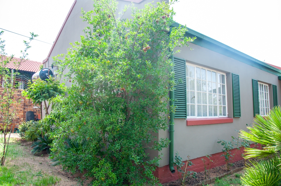 2 Bedroom Property for Sale in Halfway Gardens Gauteng