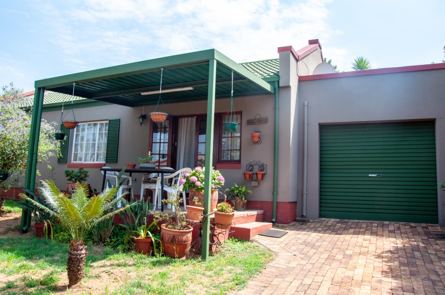 2 Bedroom Property for Sale in Halfway Gardens Gauteng