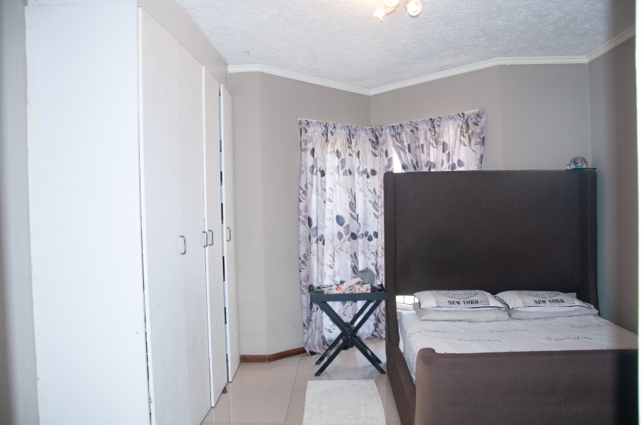 2 Bedroom Property for Sale in Halfway Gardens Gauteng