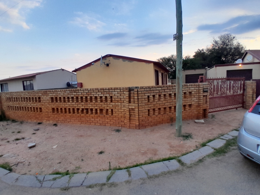 3 Bedroom Property for Sale in Kagiso Gauteng