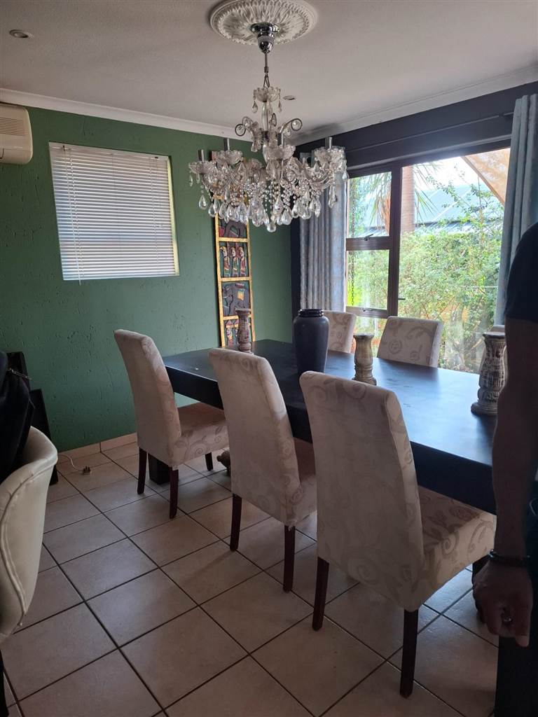 To Let 3 Bedroom Property for Rent in Featherbrooke Estate Gauteng