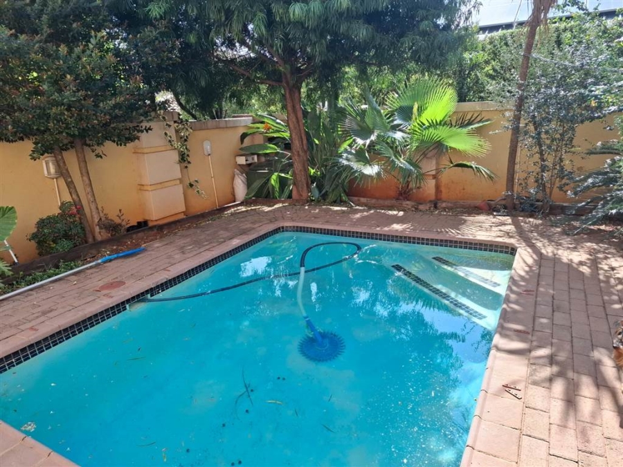 To Let 3 Bedroom Property for Rent in Featherbrooke Estate Gauteng