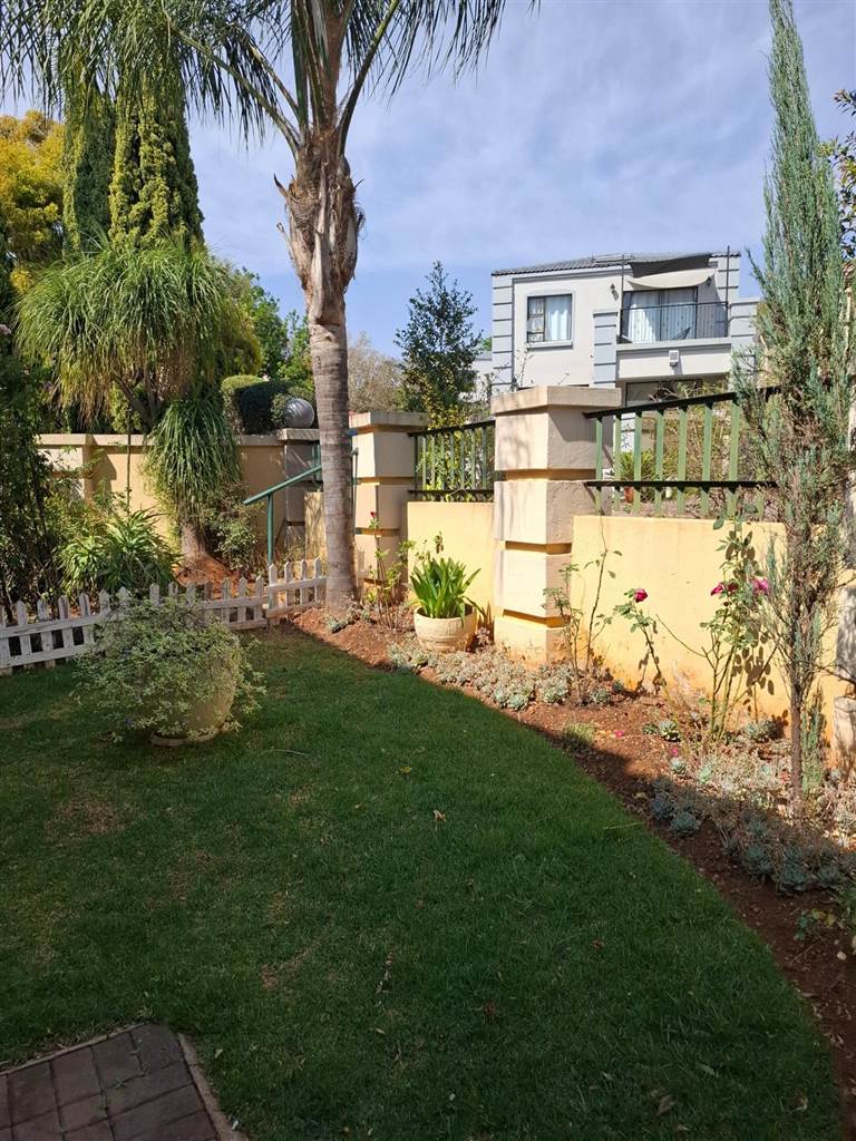 To Let 3 Bedroom Property for Rent in Featherbrooke Estate Gauteng