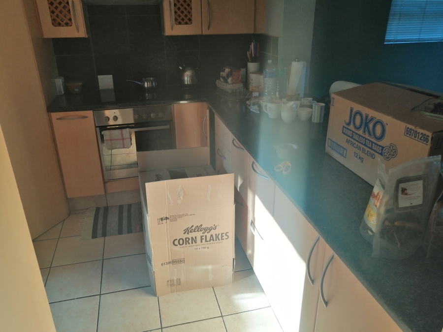 To Let 3 Bedroom Property for Rent in Featherbrooke Estate Gauteng