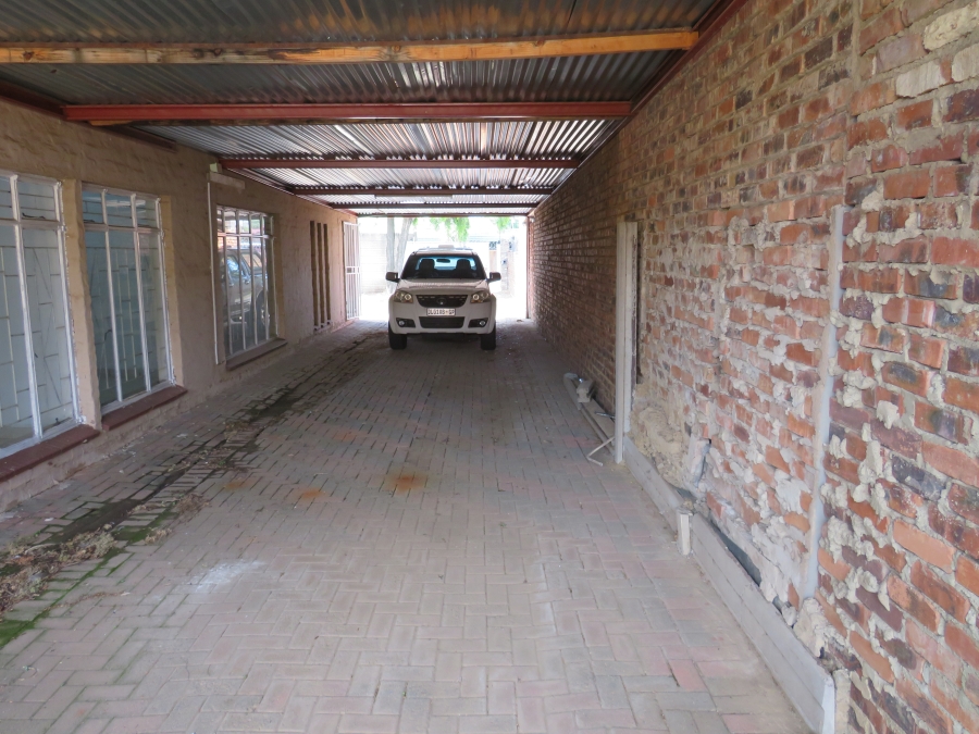 4 Bedroom Property for Sale in Booysens Gauteng