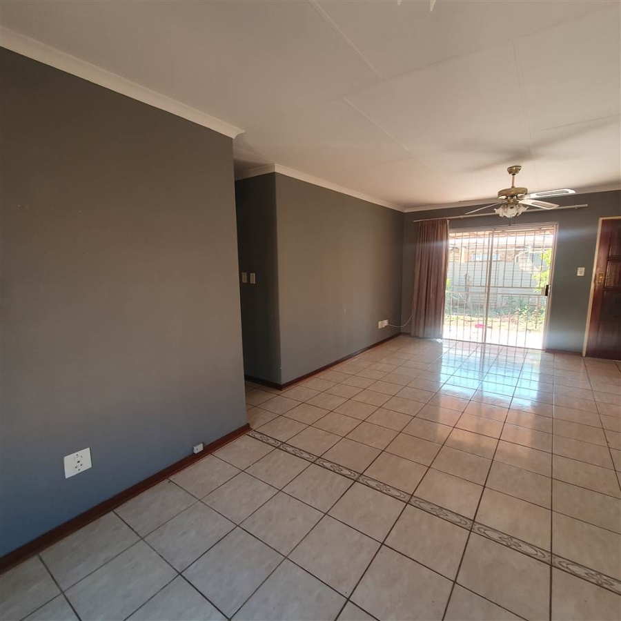 To Let 3 Bedroom Property for Rent in Dorandia Gauteng