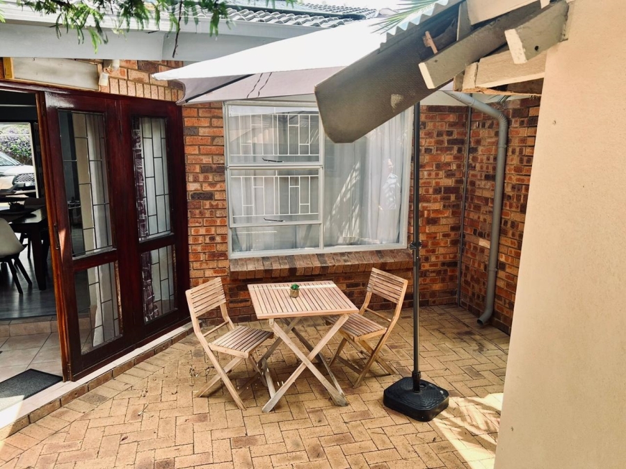 4 Bedroom Property for Sale in Sonneveld Gauteng