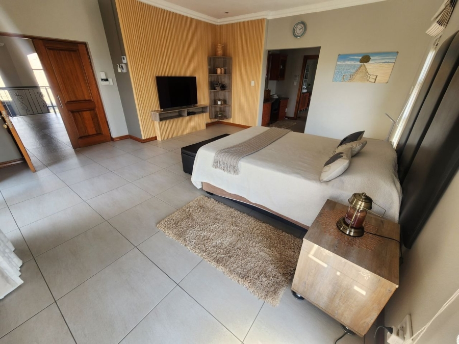 5 Bedroom Property for Sale in Beyers Park Gauteng