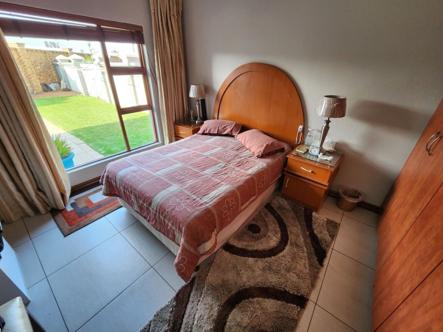 5 Bedroom Property for Sale in Beyers Park Gauteng