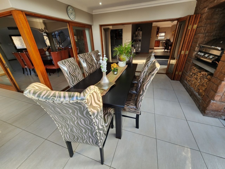 5 Bedroom Property for Sale in Beyers Park Gauteng