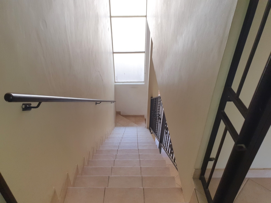 To Let 2 Bedroom Property for Rent in The Wilds Gauteng