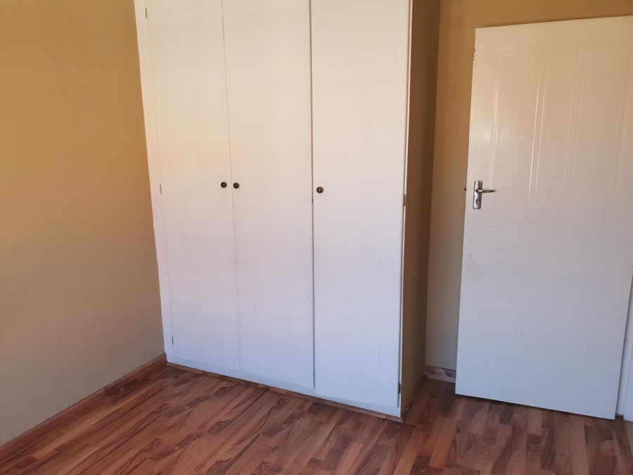 To Let 2 Bedroom Property for Rent in The Wilds Gauteng