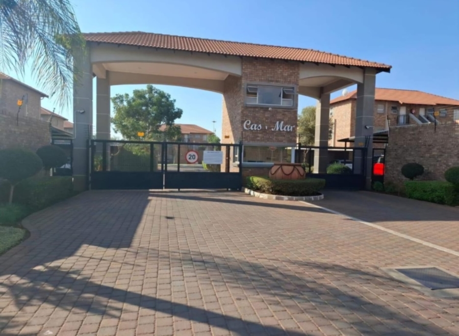 2 Bedroom Property for Sale in Montana Gauteng