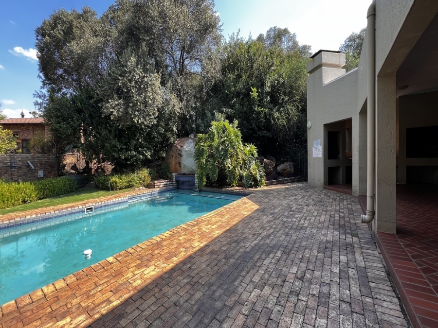 1 Bedroom Property for Sale in Bryanston Gauteng