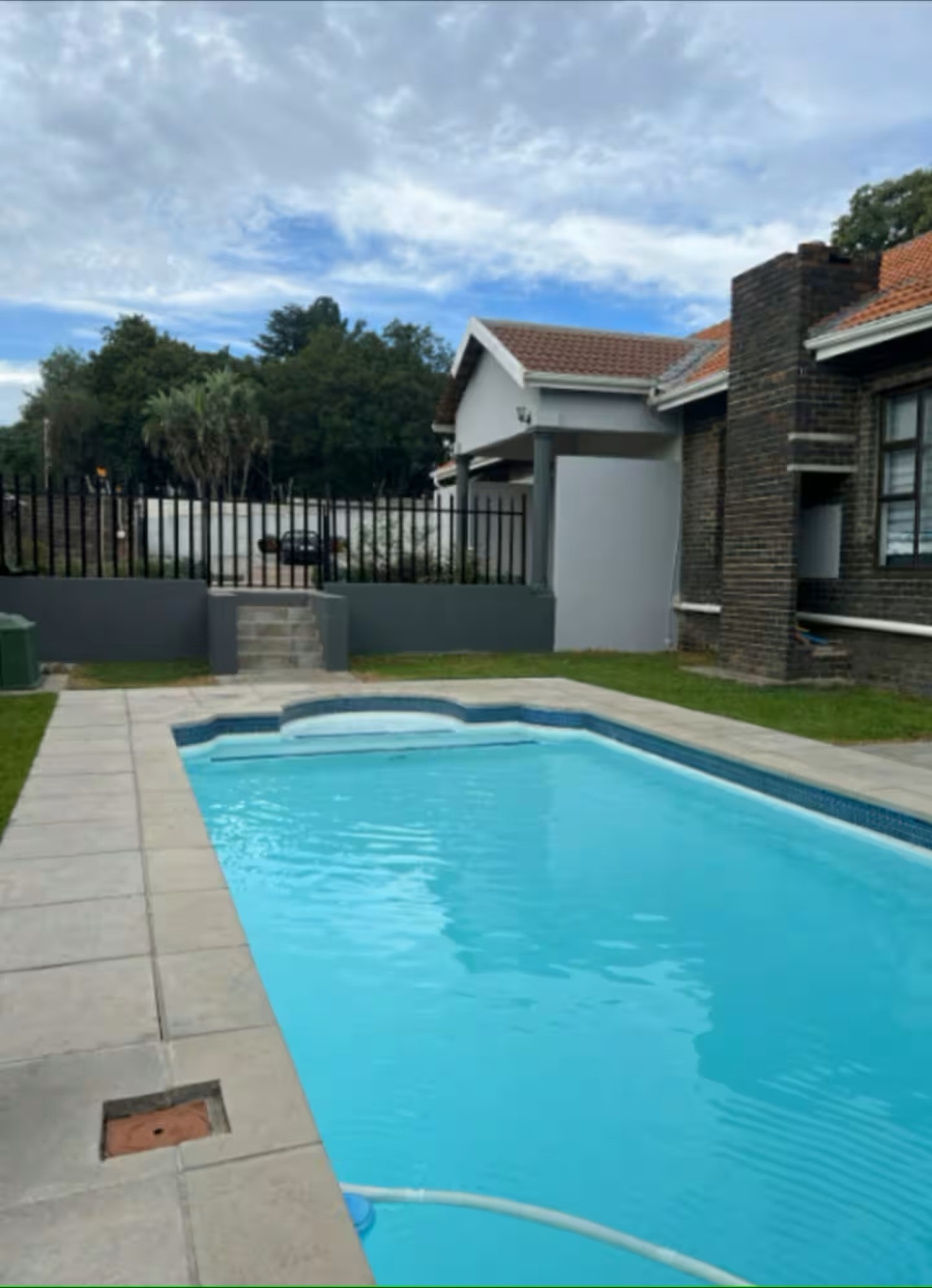 To Let 4 Bedroom Property for Rent in Ferndale Gauteng