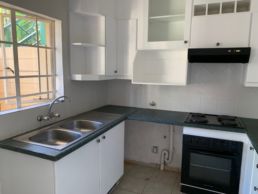 To Let 2 Bedroom Property for Rent in Wapadrand Gauteng