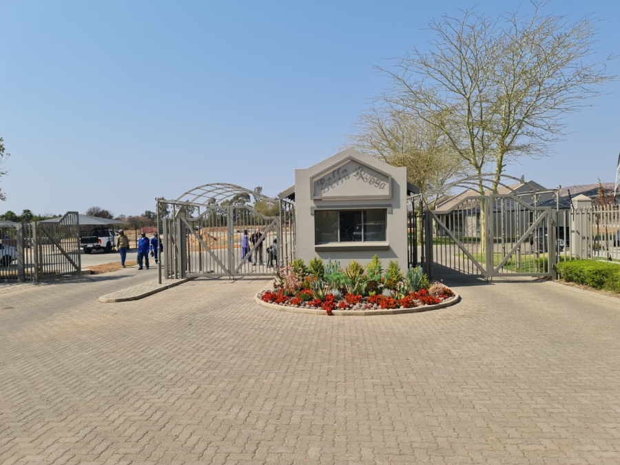 2 Bedroom Property for Sale in Heatherdale AH Gauteng